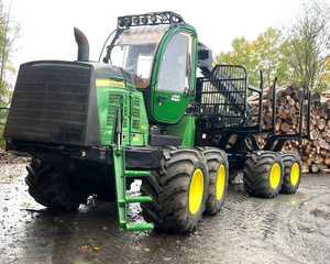 John Deere 1110 E